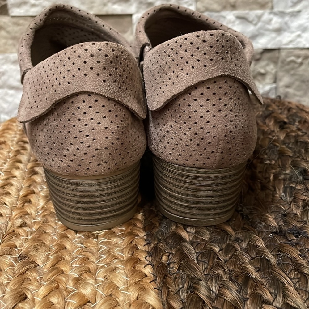 SO Brand Women’s Tan Short Ankle Boots Sz. 6 1/2 - Picture 4 of 10
